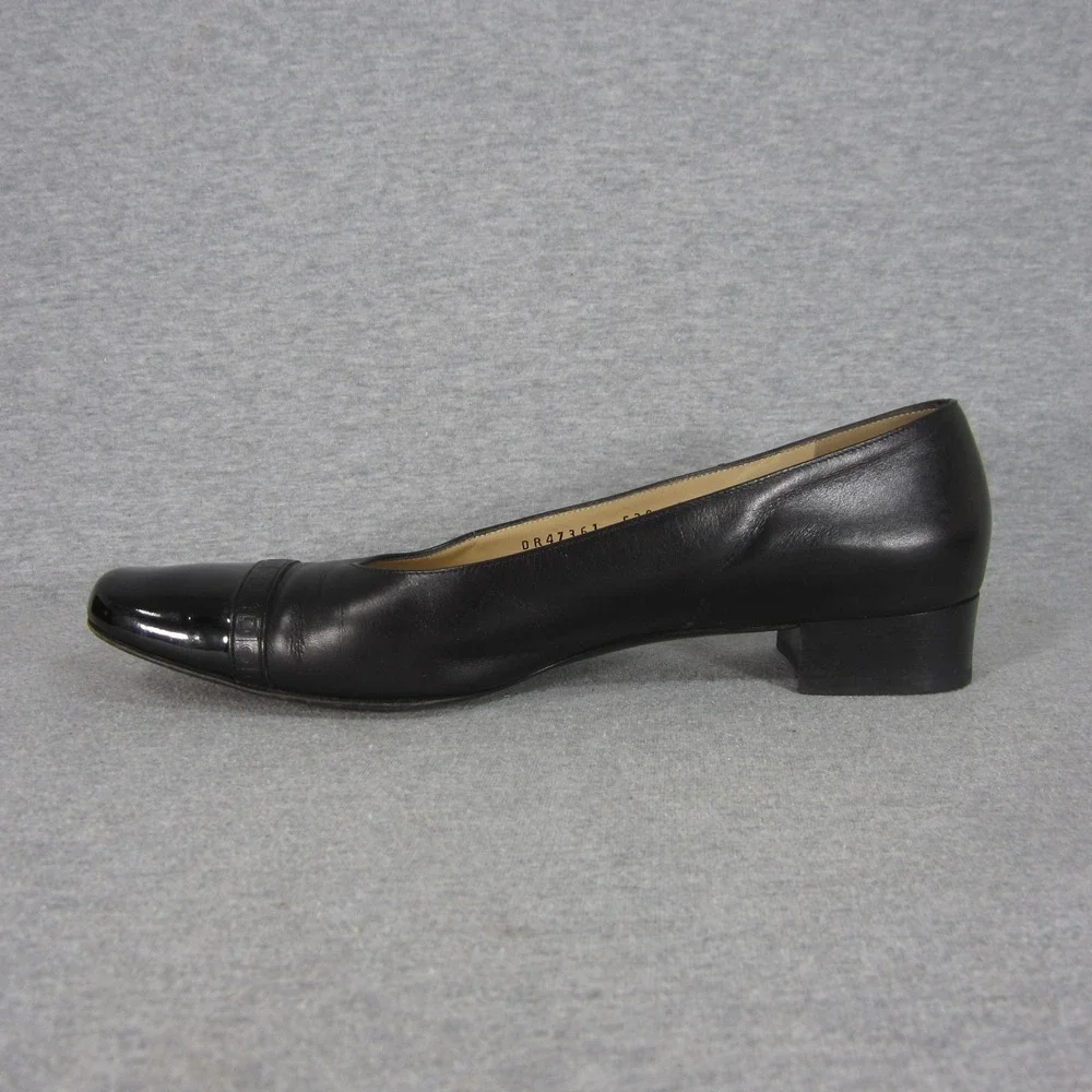 Salvatore Ferragamo Riguccia Pump 9 AA Black Leather Patent Cap Toe Slip On Heel